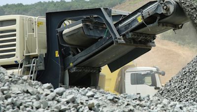 Should You Think About Buying Martin Marietta Materials, Inc. (NYSE:MLM) Now?