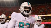 DT Da'Shawn Hand re-signs with Dolphins