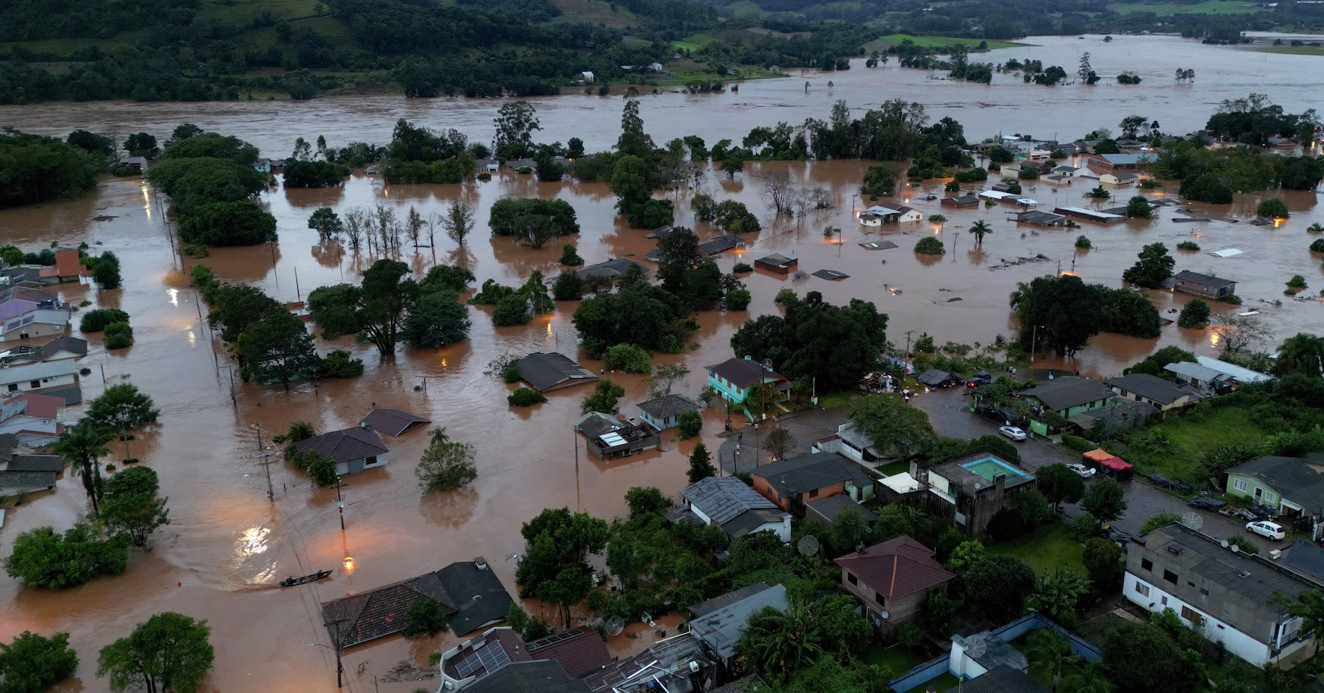 Heavy rains in big Brazil farm state disrupt soy, corn harvests in final stages