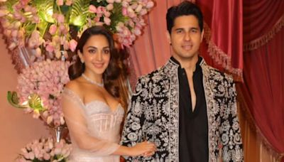 Sidharth Malhotra Is All Hearts As He Shares Stunning Click With Wife Kiara Advani From Anant-Radhika's Sangeet