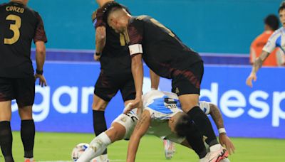 Paolo Guerrero se declara "apenado, triste y frustrado" tras la eliminación de Perú