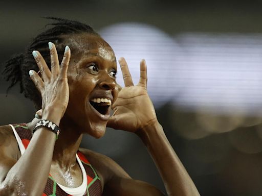 Faith Kipyegon fija un nuevo récord mundial de 1.500