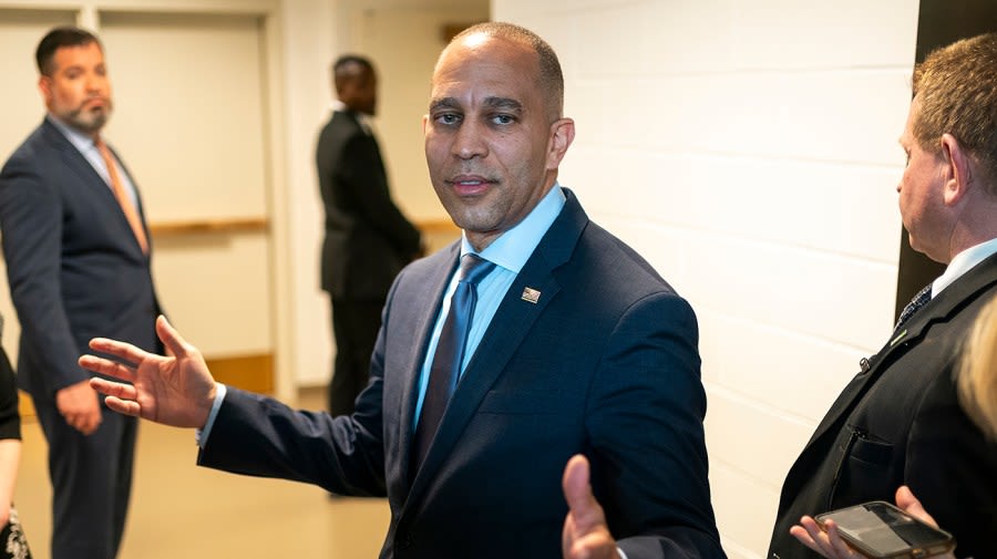 Hakeem Jeffries defends Biden saying his son Hunter ‘has done nothing wrong’