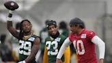 Jordan Love sets tone at Packers' voluntary OTAs as he awaits new contract