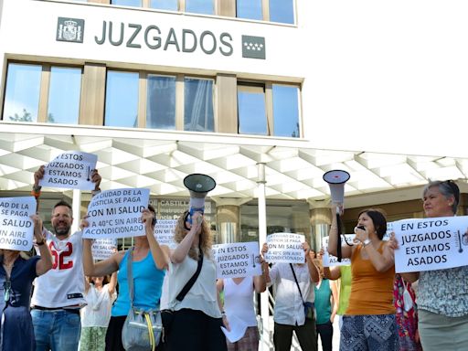 “Quemados por dentro y asados por fuera”: el infierno de trabajar en verano en los juzgados de plaza de Castilla de Madrid