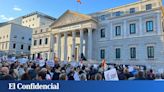 Menos de 5.000 personas acuden a la última llamada de Más Madrid en defensa de Sánchez