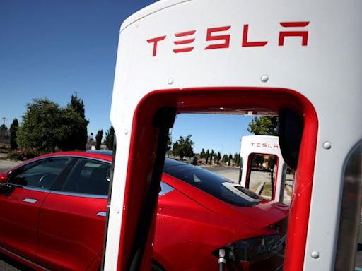 Tesla staff say firm's entire Supercharger team fired