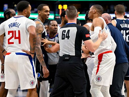 Westbrook, Washington ejected in chippy Game 3