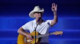 Summer vibes rule at concert with Kenny Chesney, Zac Brown Band at American Family Field