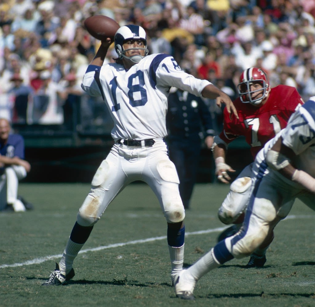 Roman Gabriel, legendary Rams QB and former NFL MVP, dead at 83