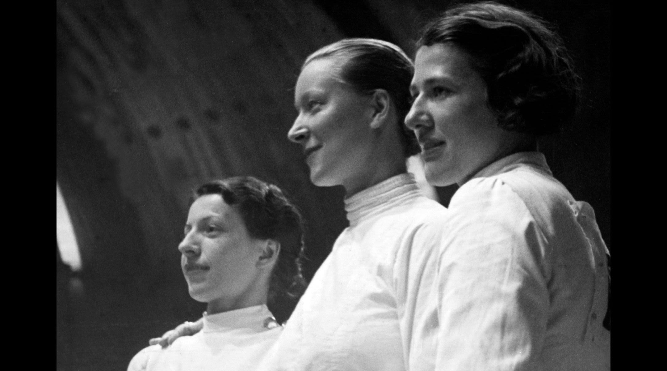 Remembering the three Jewish women fencing champions who defied Hitler at the 1936 ‘Nazi Olympics’ - Jewish Telegraphic Agency