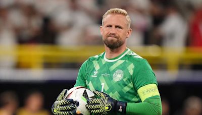 Kasper Schmeichel joins Celtic on one-year deal