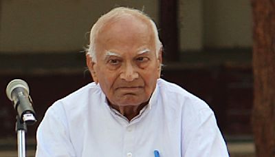 Former Sabarmati Ashram secretary Amrut Modi passes away at 89