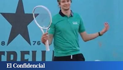 Le vacila, se harta e intenta darle dos pelotazos: la reacción de un tenista español en el Mutua Madrid Open