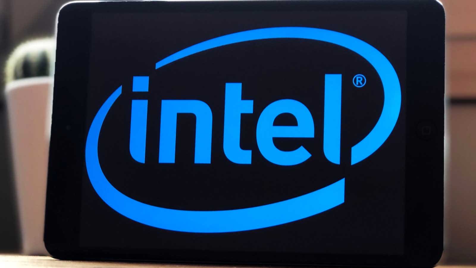 Intel Layoffs 2024: What to Know as INTC Plans to Slash Thousands of Jobs