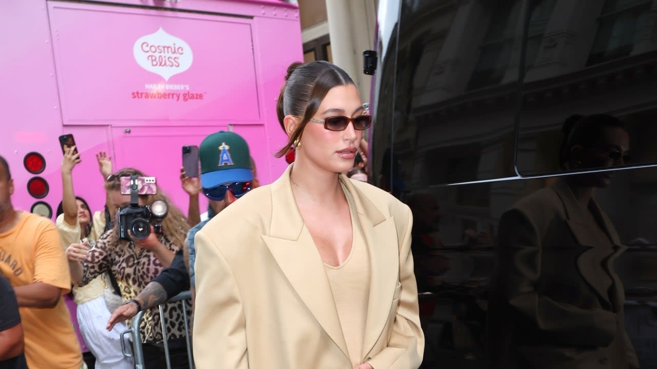 Courrèges Makes a Bid for Celebrity ‘It’ Bag With Help From Hailey Bieber, Dua Lipa, and EmRata