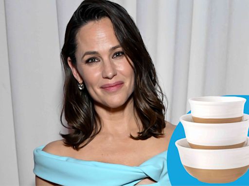 Jennifer Garner’s Mixing Bowl Looks So Much Like This ‘Very Beautiful and Classy’ One That’s on Sale at Amazon