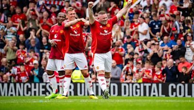 Manchester United: Wayne Rooney marca golazo en partido de leyendas