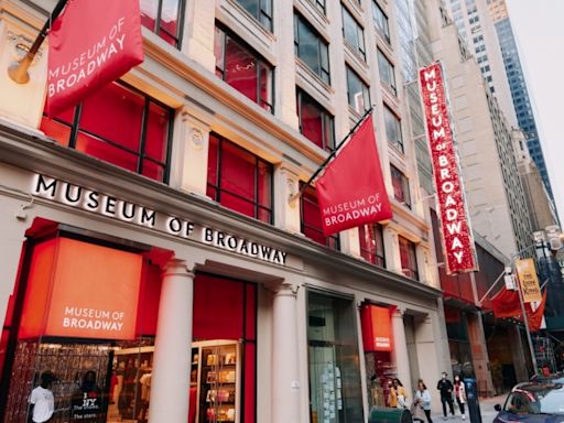 MOULIN ROUGE! THE MUSICAL Exhibit Comes to the Museum of Broadway