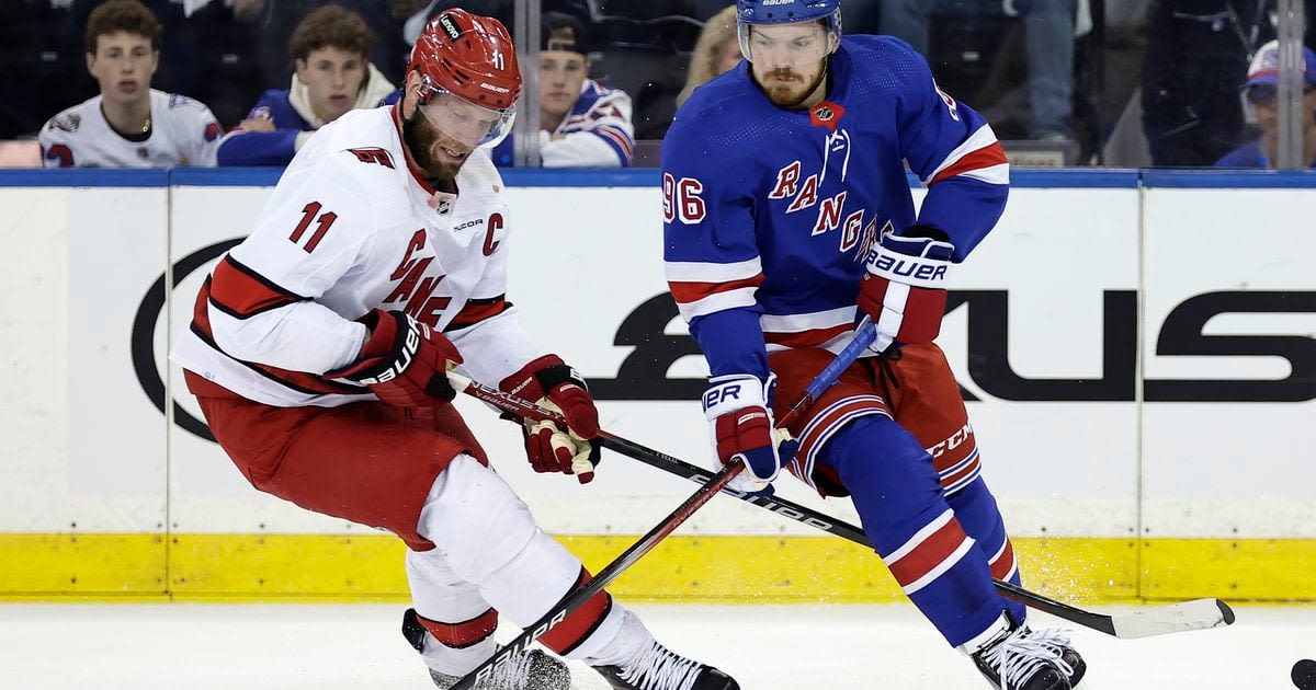 Hurricanes score 4 in third period, rally to beat Rangers 4-1 in Game 5 to avoid elimination