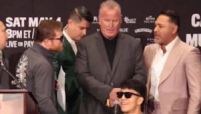 Oscar de la Hoya asegura estar listo para pelear contra Canelo Álvarez