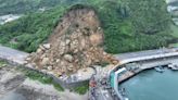 基隆潮境路段大範圍山崩 波及9車、2人送醫