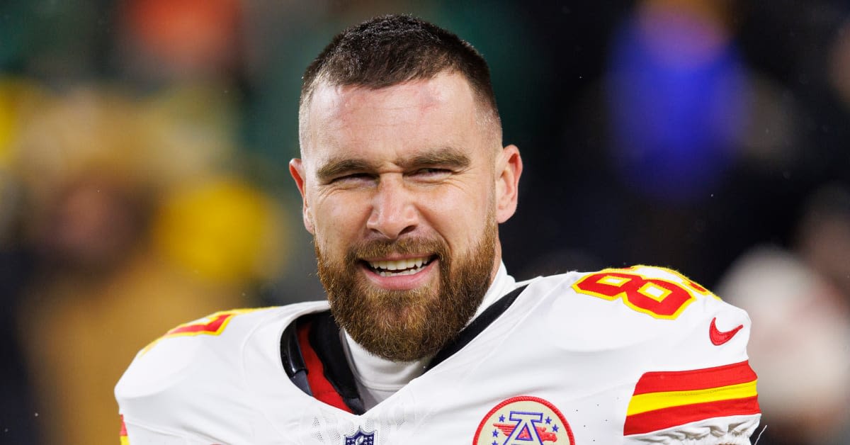 'Come On In Baby!': Kelce Sends Message to Chiefs Rookies