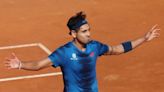 “Zurdo como Ríos y como Rafael Nadal”: en Europa muestran a Tabilo como una nueva figura del tenis tras su paso por Roma - La Tercera