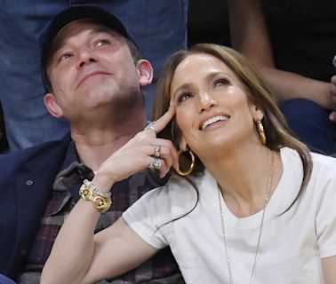 Jennifer Lopez et Ben Affleck séparés mais en plein doute, "il y a toujours beaucoup d'amour entre eux"