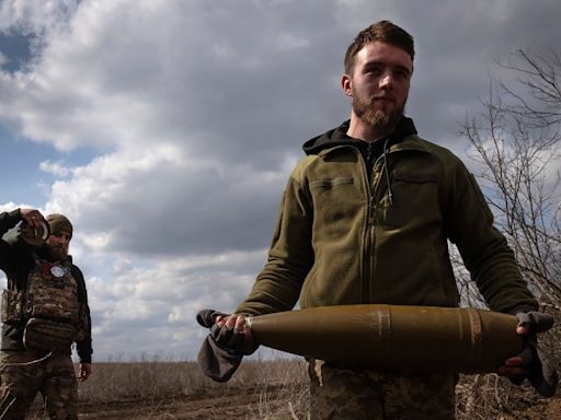 Russia seizes on final window before US weapons fortify Ukraine’s front lines