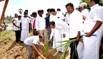 500 Tasmac liquor shops shut down so far in the State, says Minister Muthusamy