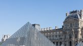 15,000 visitors were evacuated from the Louvre in Paris after the museum received a threat