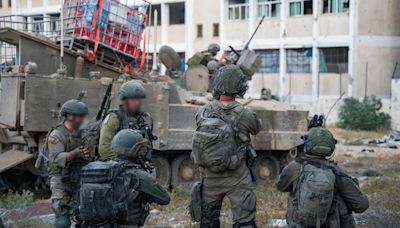 El Ejército israelí abatió a más de 150 terroristas y decomisó armas en edificios residenciales tomados por Hamas en Gaza