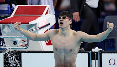 Pan Zhanle sets new world record in the 100-meter freestyle at 2024 Paris Olympics