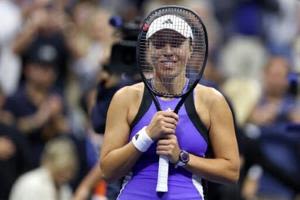 Swiatek sent crashing out of US Open by Pegula | FOX 28 Spokane