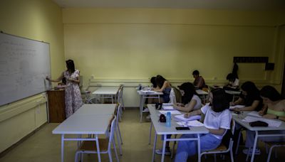 Sem aulas à tarde e com professores que não querem sair dali. Escola de Arcozelo deu um salto de gigante no ranking da superação