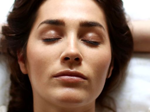 This Simple Evening Routine Could Be The Key to Better Sleep