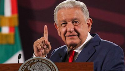 Celebra López Obrador 'freno' a la derecha en Francia por parte del Nuevo Frente Popular