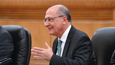 Alckmin diz que mercado é 'estressado' e vê tendência de queda no dólar