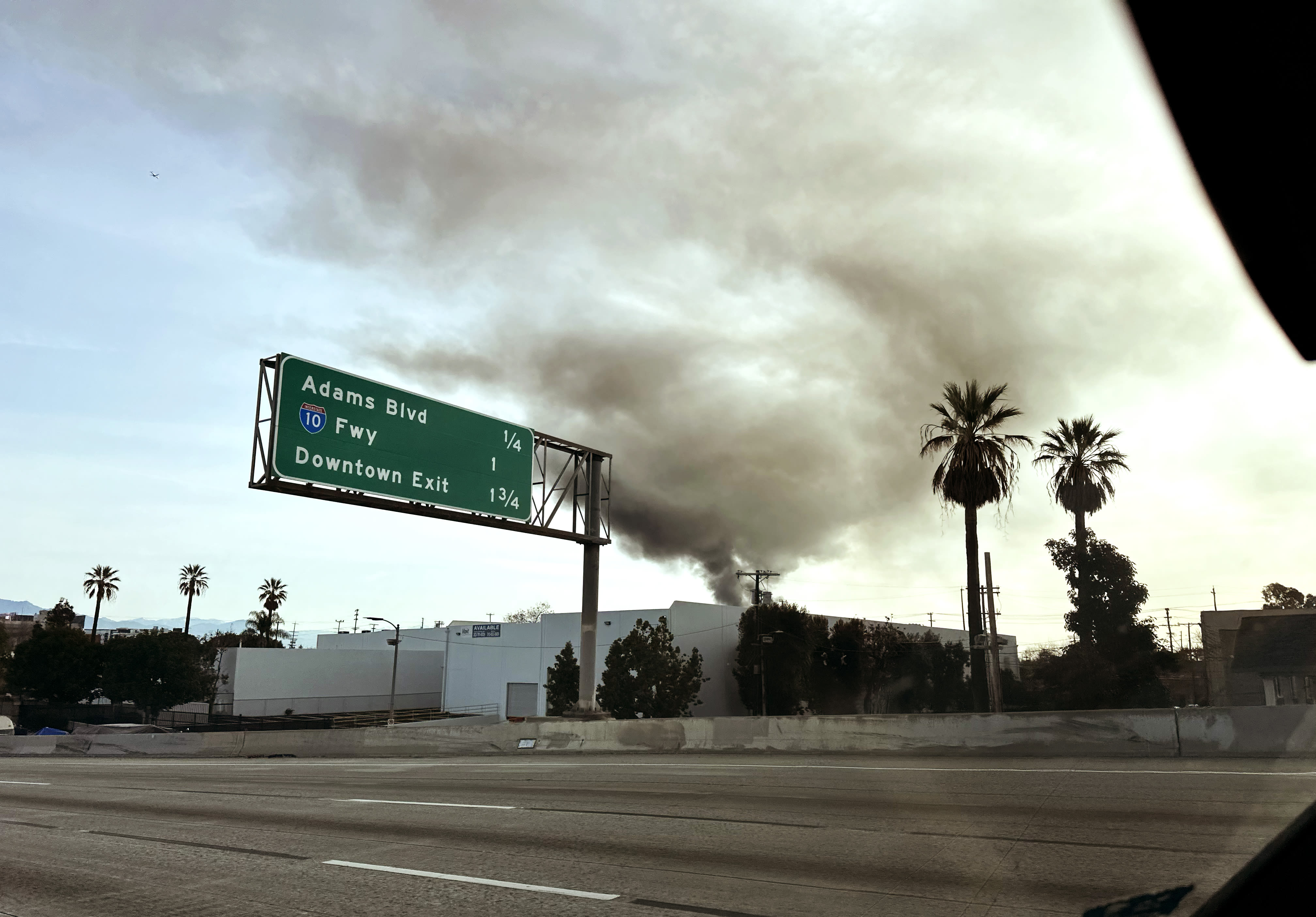 Popular L.A. bar Molly Malone's Irish Pub closes after fire