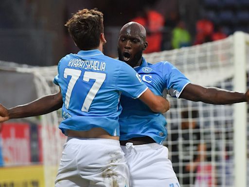 Romelu Lukaku, Khvicha Kvaratskhelia on target as Napoli rout Cagliari in Serie A, Inter held to draw by Monza - Eurosport