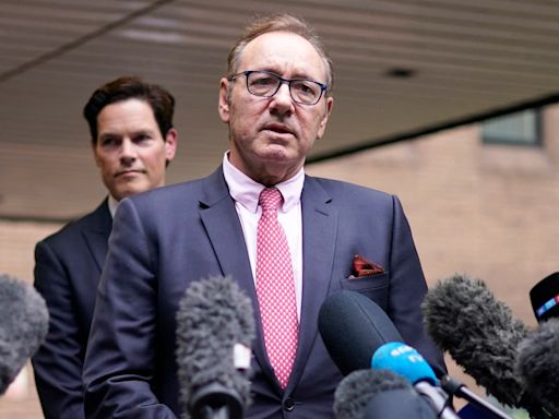 Can Kevin Spacey’s celebrity mates help un-cancel him?