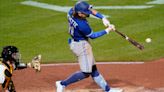 Bichette desempata con doble; Azulejos vencen a Piratas