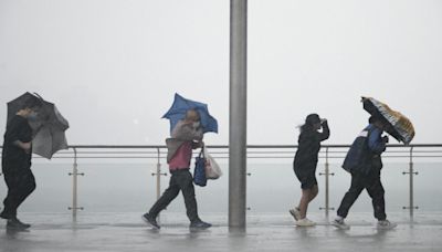 天文台︱受低壓槽影響 本港有驟雨雷暴 稍後雨勢有時較大（附九天天氣預報）