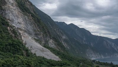 颱風來了，路又要斷？花東三法能讓居民安全回家？專訪交長李孟諺｜天下雜誌