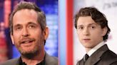 Tom Hollander dice que lo confundieron con Tom Holland y le enviaron una gran suma de dinero