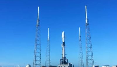 SpaceX switches up missions to set up Cape Canaveral launch tonight