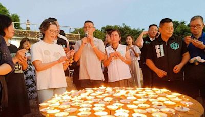 台中小草中秋祈福點燈 齊喊「柯主席平安回來」