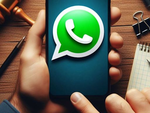 WhatsApp could soon allow users to select different chat themes