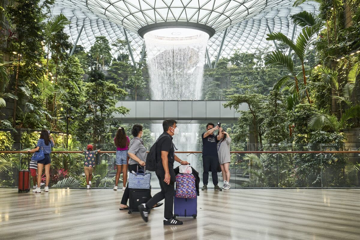 Visitors to Singapore Can Use Automated Lanes to Speed Up Travel